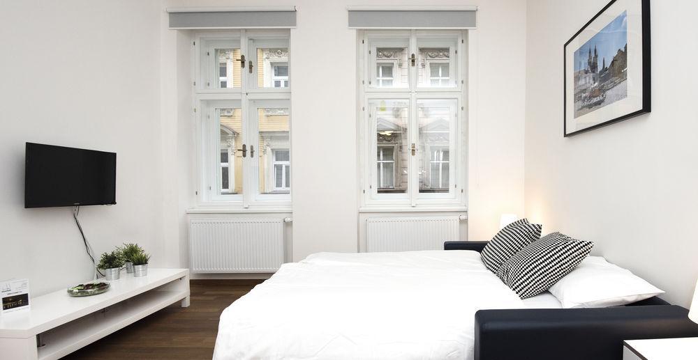 Vysehrad Castle Suite Praha Bagian luar foto