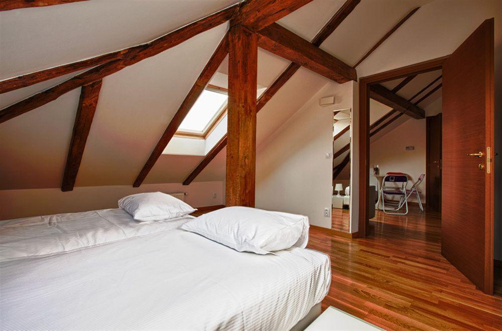 Vysehrad Castle Suite Praha Bagian luar foto